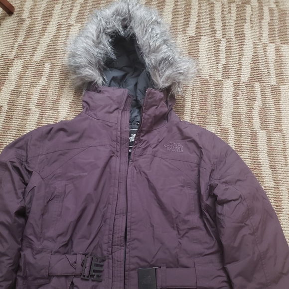 North Face burgundy/purple coat - Picture 2 of 8